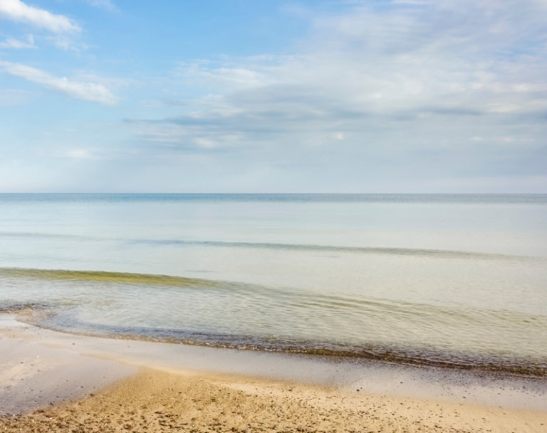 Read more about the article Dlaczego woda w Bałtyku jest zielona?